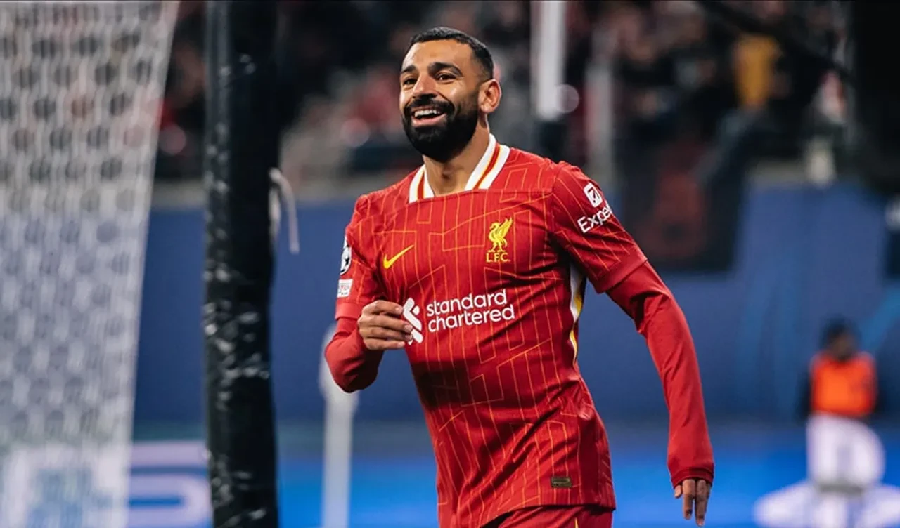 Galatasaray ikileme son noktayı koydu! Yıldız transfer için yer yerinden oynayacak