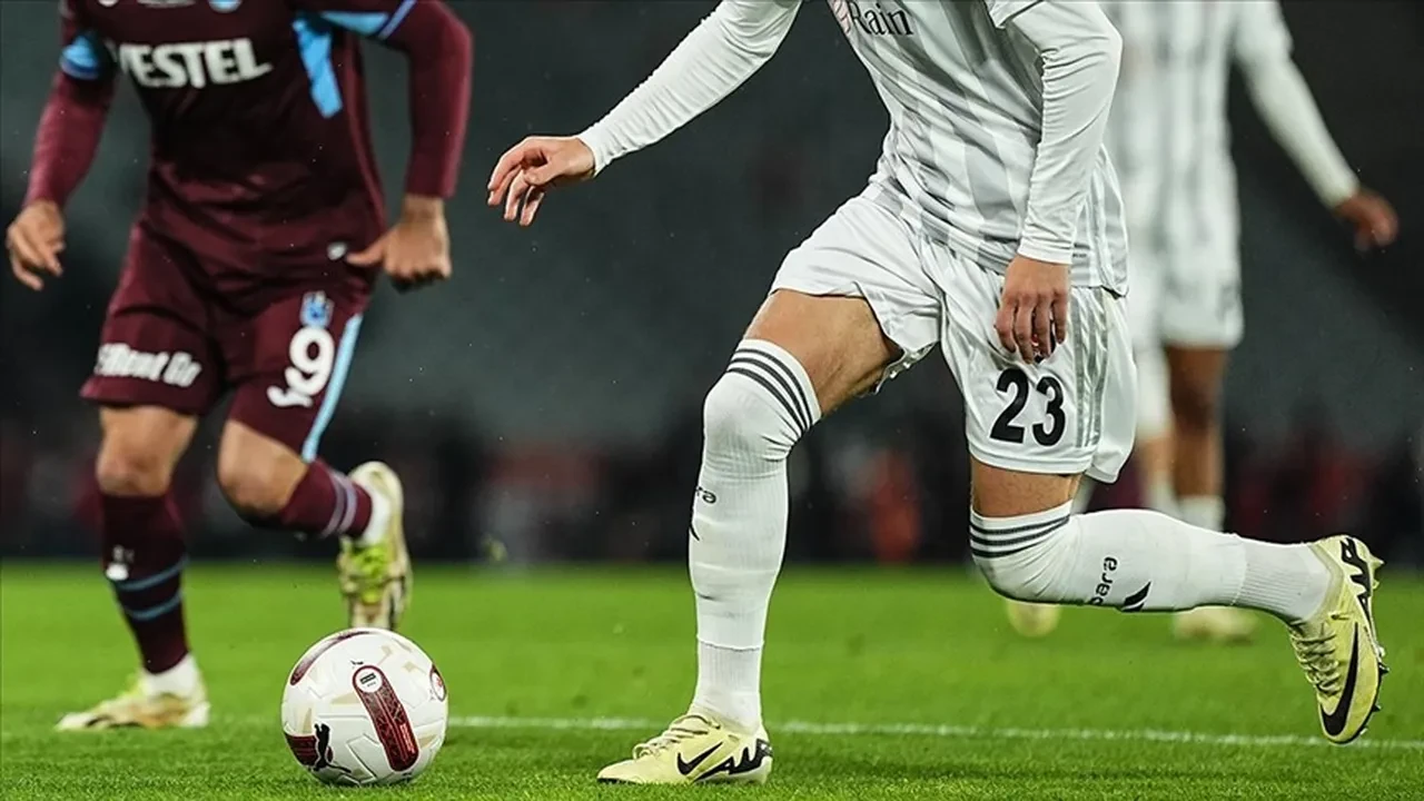 Trabzonspor Beşiktaş maç kadrosu, ilk 11'leri! TS BJK maç kadrosunda yıldız isimler yok