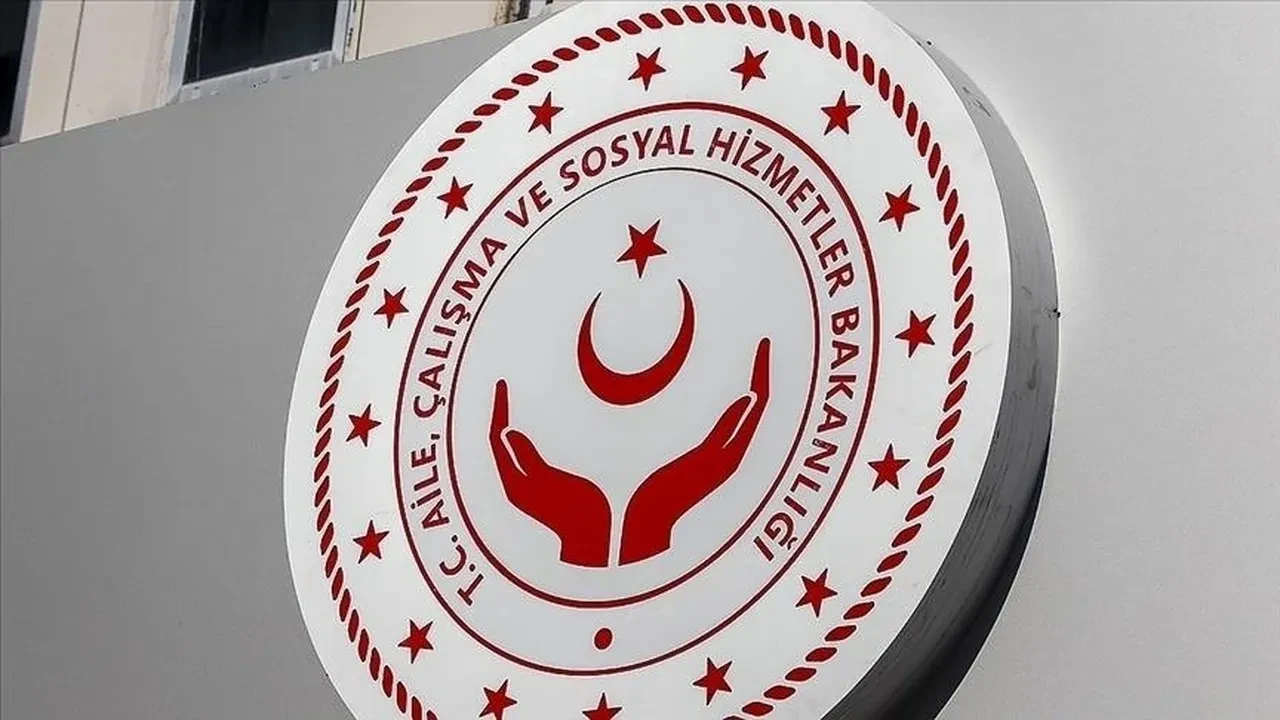 Aile ve Sosyal Hizmetler Bakanlığı personel alımı KPSS puan şartı var mı?