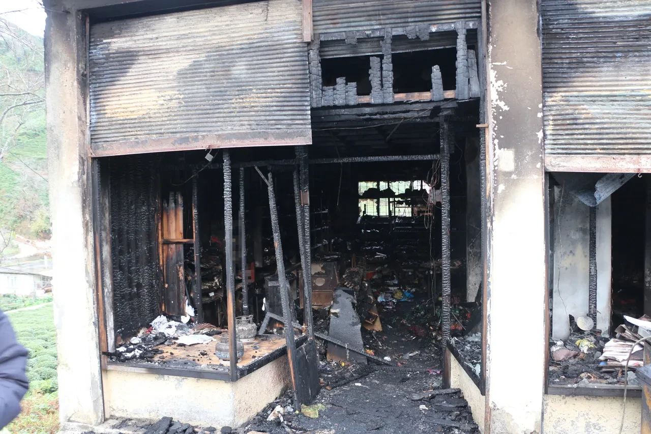 Bakkalın sözlerini duyunca sinirden çılgına döndü! Hain plan kurup ortalığı savaş alanına çevirdi