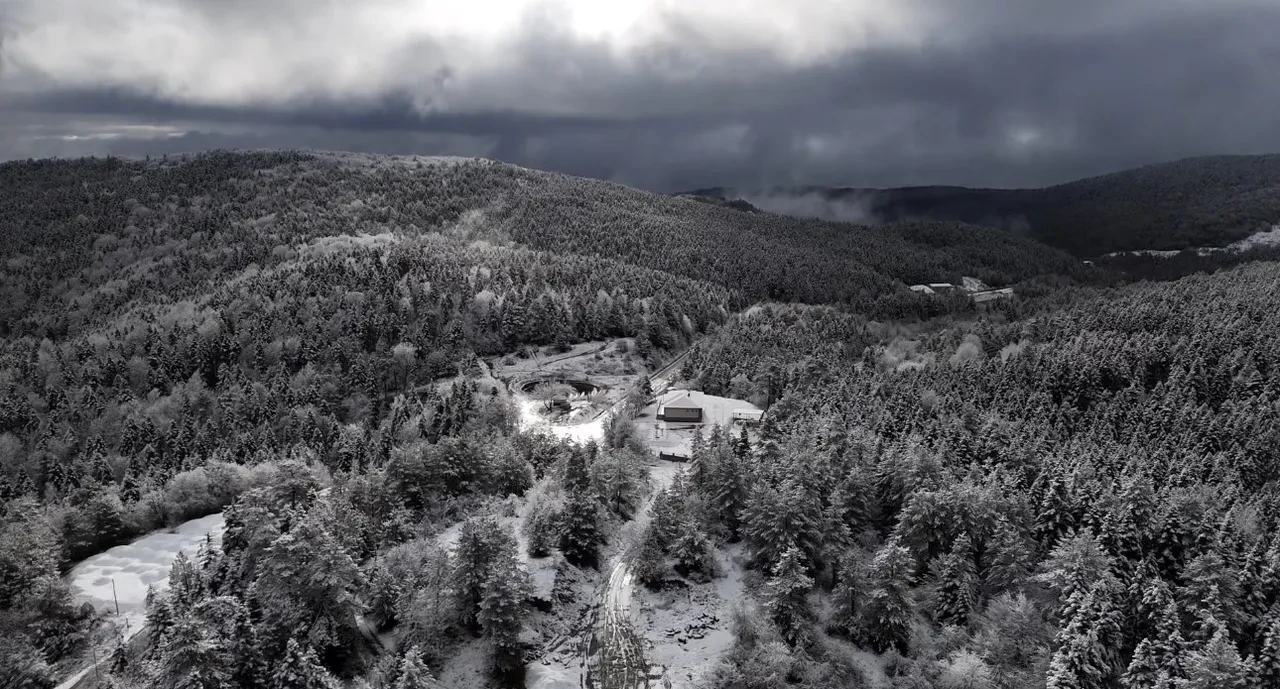 Bu sene İstanbul'a kar yağacak mı 2025? Uzman isim beklenen kar yağışı için tarih verdi