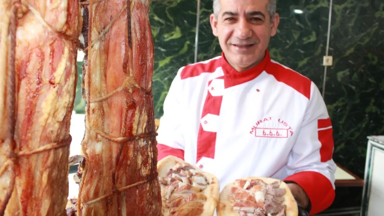 Günlük 1 tona yakın tüketiliyor! Siirt'in patentli yemeği Büryan Kebabı lezzetiyle damak çatlatıyor