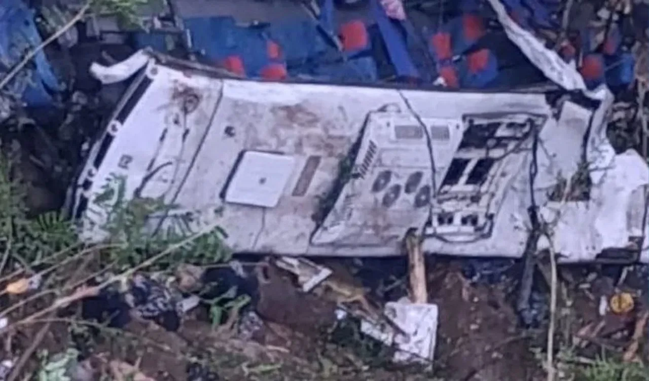 Mezuniyet dönüşü feci kaza! Otobüs uçurumdan yuvarlandı: Çok sayıda ölü ve yaralı var