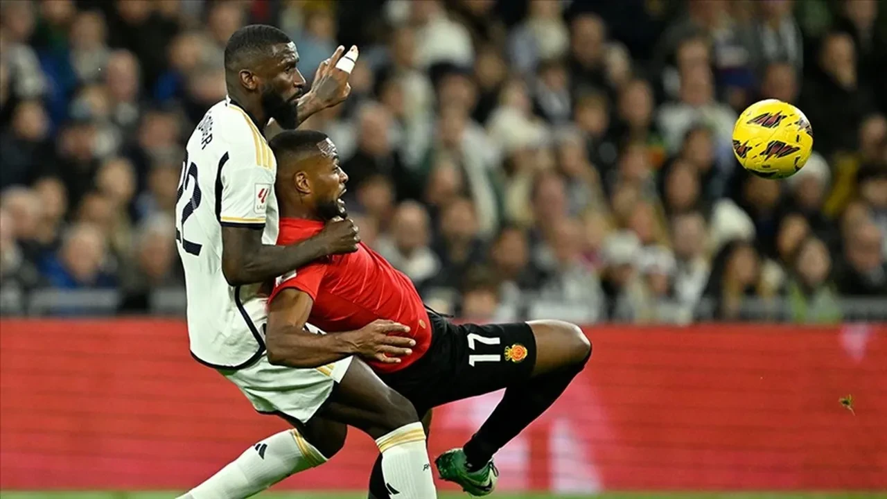 Real'in yıldızına resmi teklif: Galatasaray transferde büyük oynuyor!