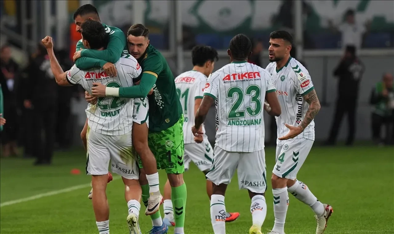 Tedesco'dan sürpriz hamle: İşte Fenerbahçe-Konyaspor maçı muhtemel 11'leri!