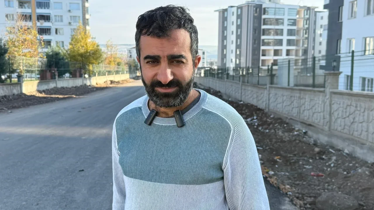 Başıboş sokak köpeği dehşeti! Yaralılara yardıma koşan kalabalığa da saldırdılar