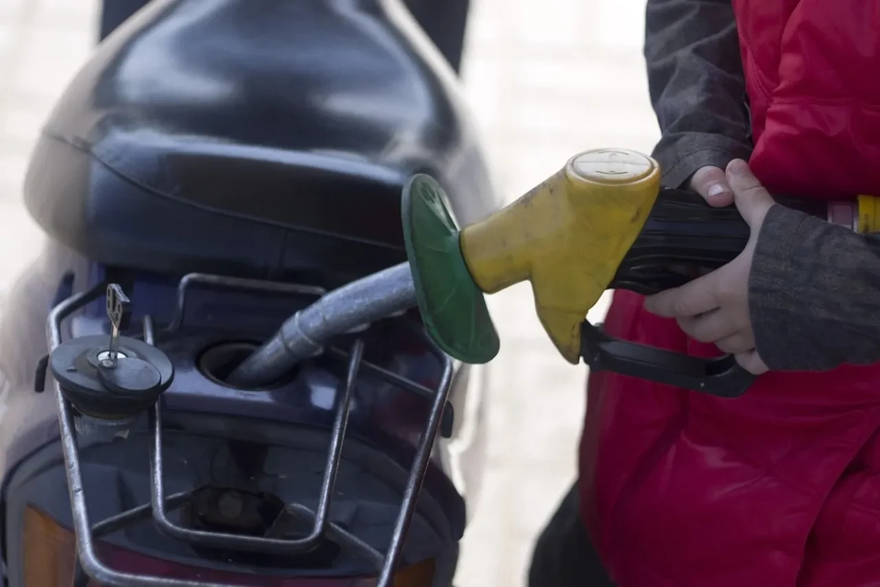 Benzine indirim ne zaman? 83 kuruşluk ek indirim daha geliyor