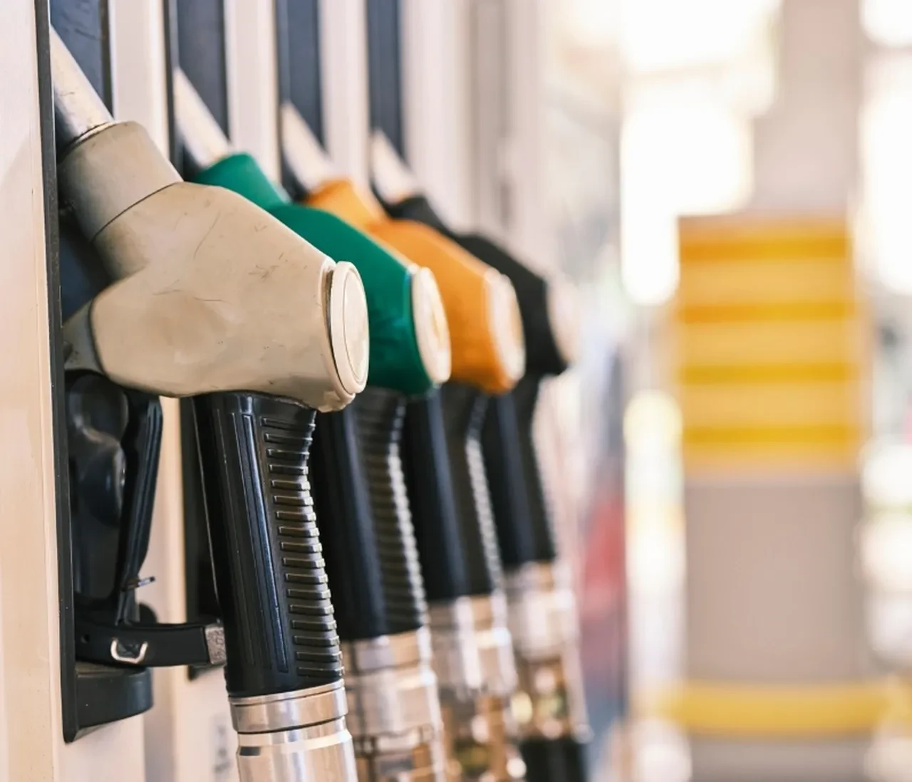 Benzine indirim ne zaman? 83 kuruşluk ek indirim daha geliyor