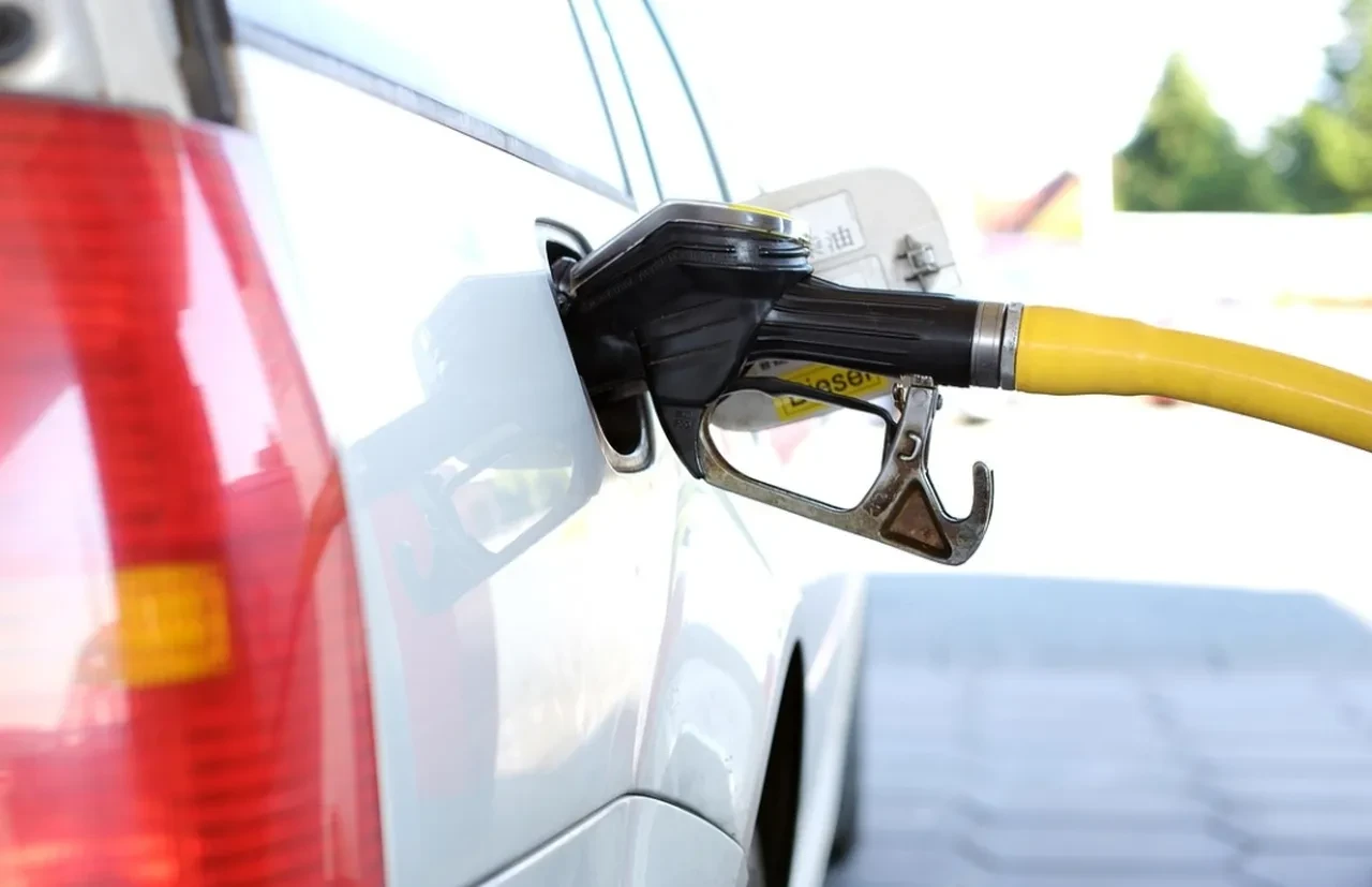 Benzine indirim ne zaman? 83 kuruşluk ek indirim daha geliyor