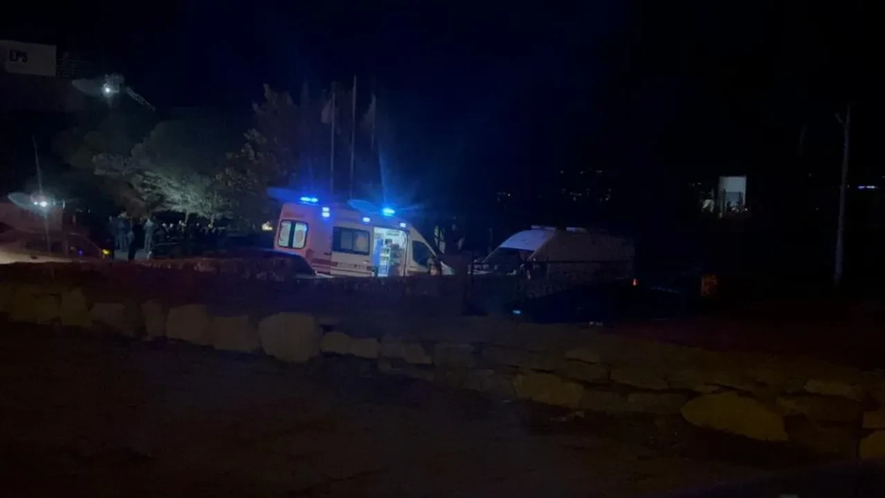 Elazığ'da fabrikada yangın: Çok sayıda işçi dumandan etkilendi