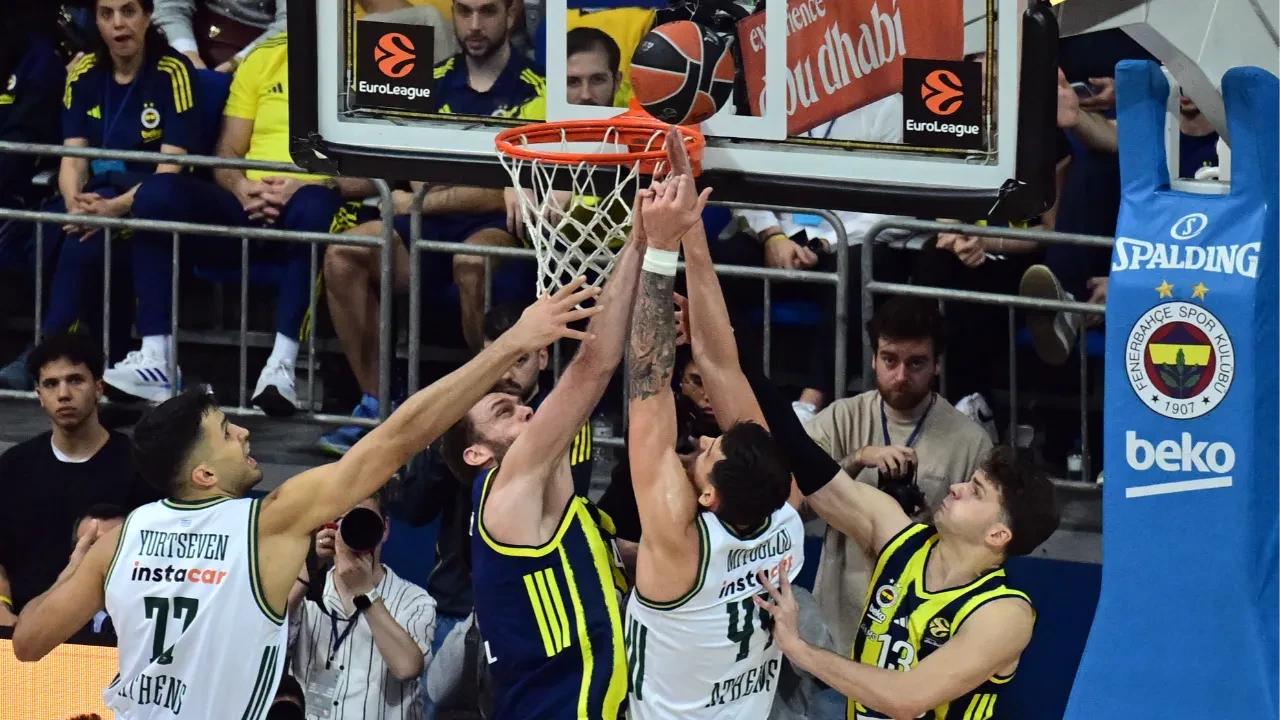 Fenerbahçe Panathinaikos maç skoru kaç kaç? Son periyotta yıkıldı