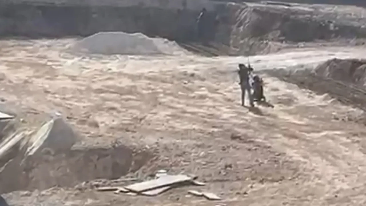 Gaziantep'te okul inşaatında çocuk işçiye tekmeli sopalı saldırı