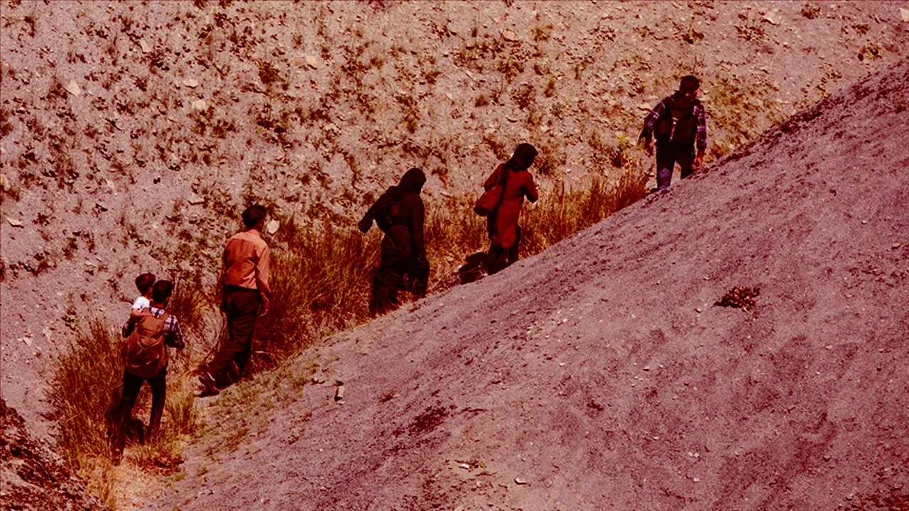 Göçmen operasyonu hız kazandı! İran'da 1 milyon 600 bin göçmen sınır dışı edildi