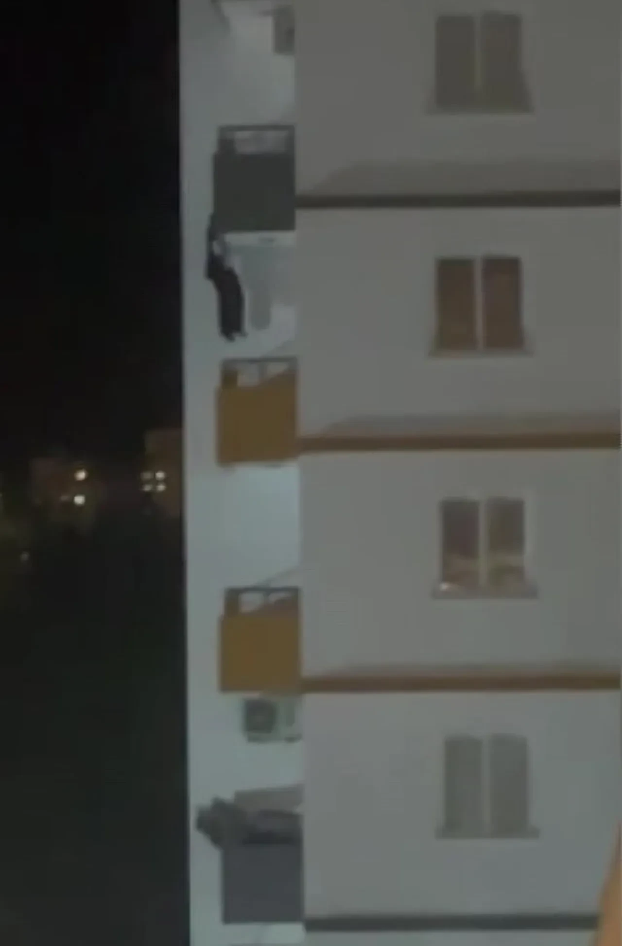 Sevgilisinin eski erkek arkadaşını katletti! Şoke eden kaçış anı: Balkondan balkona böyle atladı