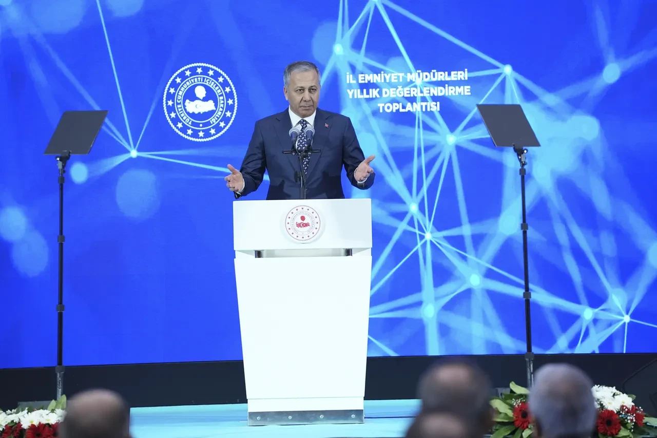 Ali Yerlikaya duyurdu! Polis teşkilatında köklü değişim: Emniyet Başkanlığı geliyor