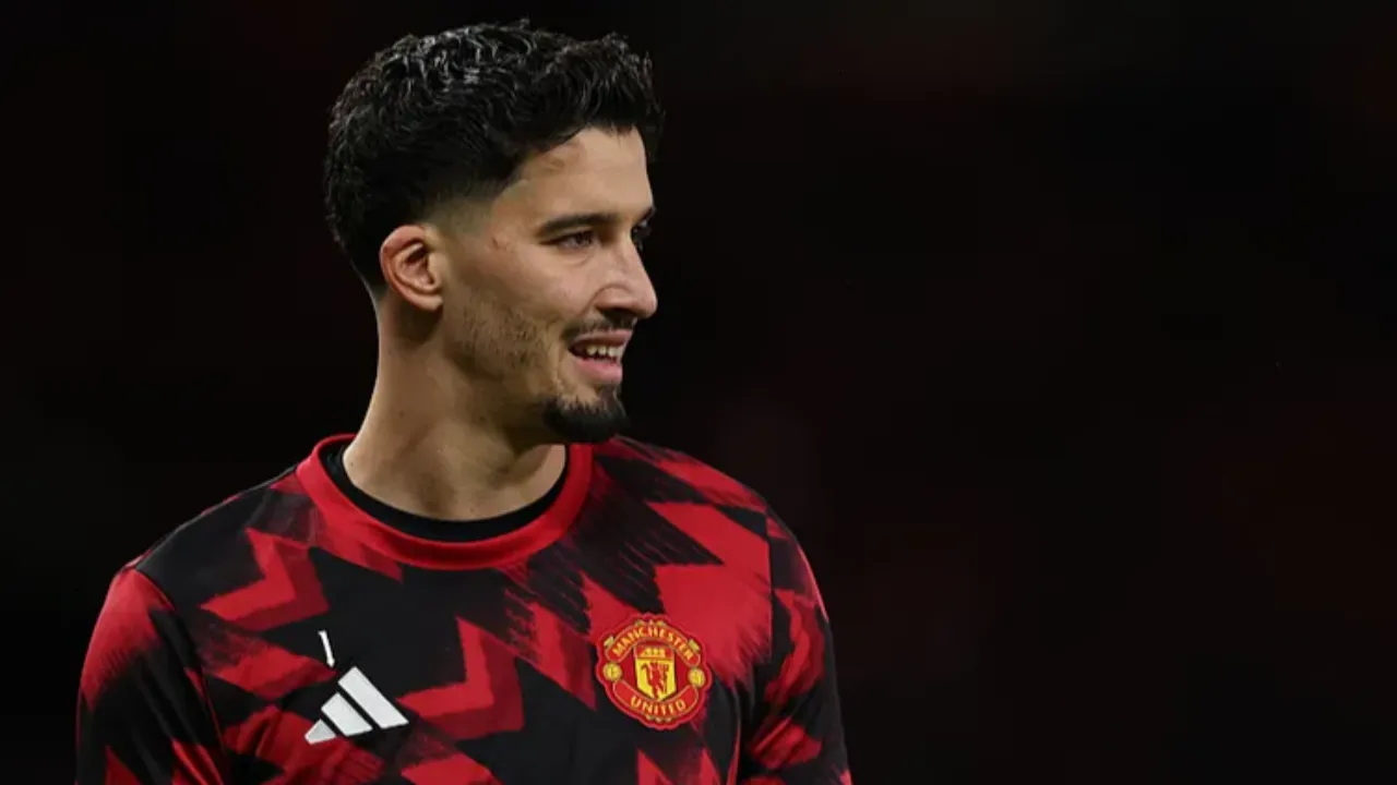 Altay Bayındır, Süper Lig'e mi dönüyor? Beşiktaş iddiaları gündeme geldi