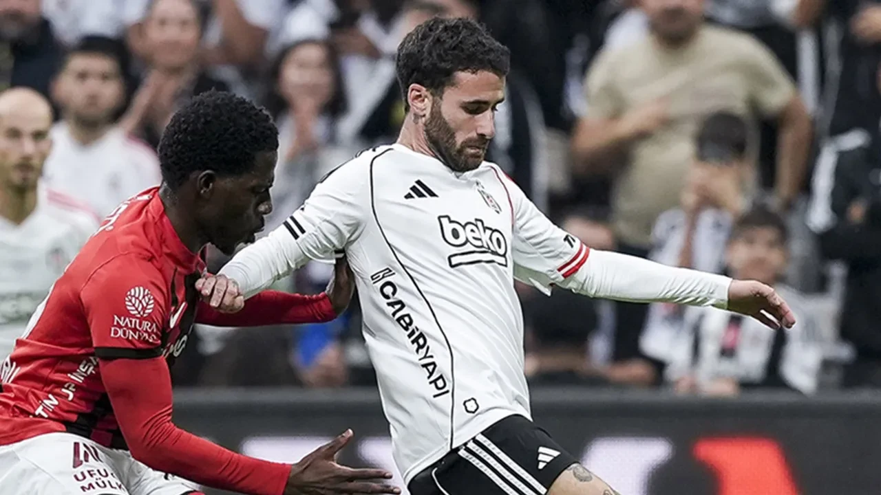 Beşiktaş'ta kritik karar! Rafa Silva yerine iki isim belirlendi