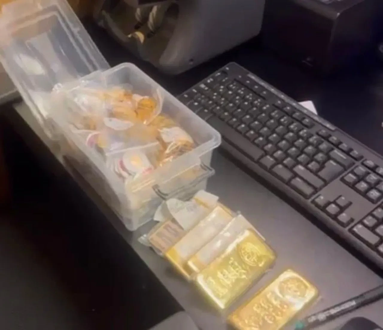 Büyükçekmece Adliyesi'ndeki soygun olayında yeni gelişme! Erdal Timurtaş ve eşi hakkında kırmızı bülten