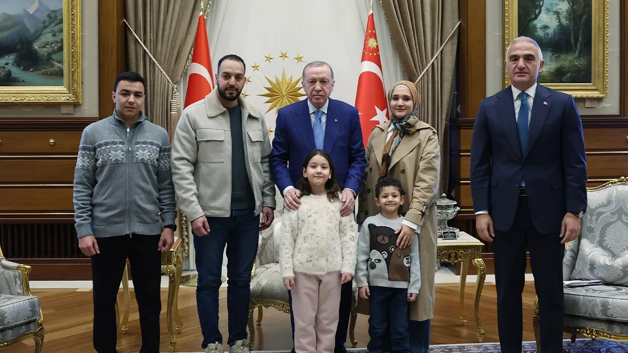 Cumhurbaşkanı Erdoğan, 6 yaşındaki Filistinli Rajab'ın aile fertlerini kabul etti