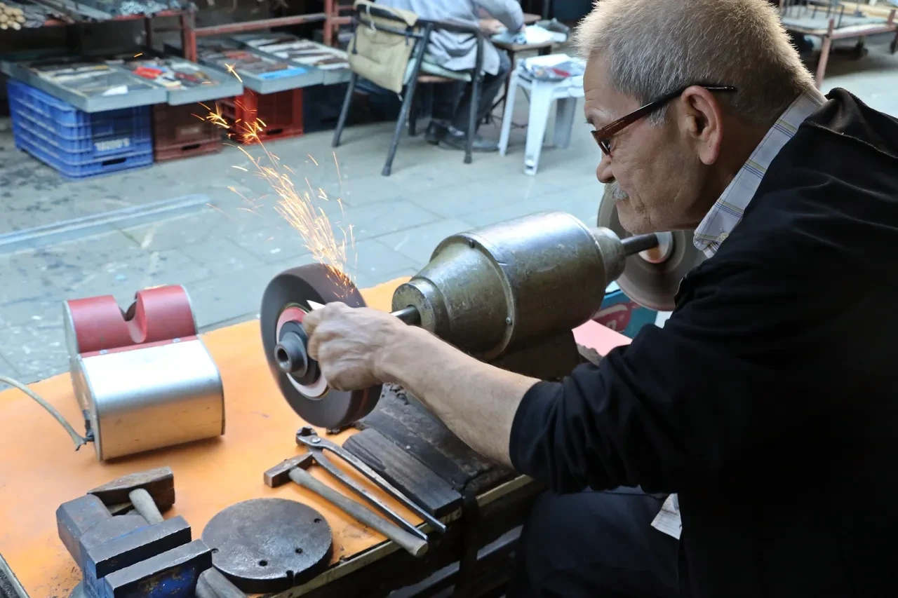 Dededen toruna 7 kuşak aynı mesleği yapıyor! Maaşı çok, çalışan yok: 60 bin liraya çırak bulunmuyor 