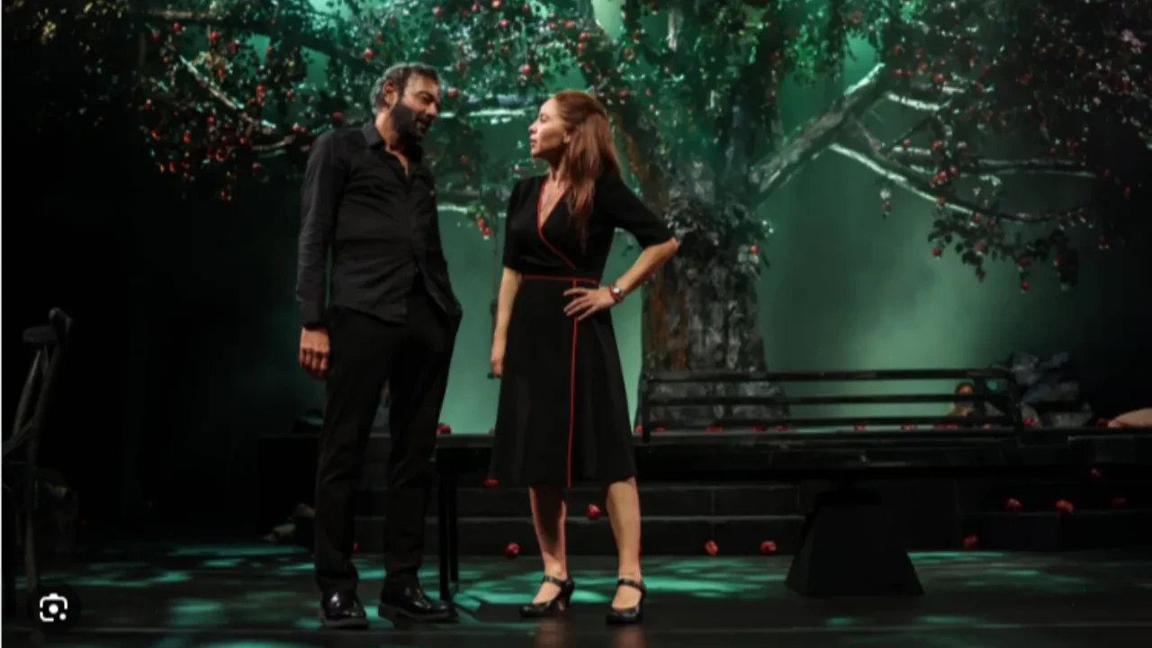 Kerem Alışık ve Evrim Alasya'dan 50. oyun kutlaması 