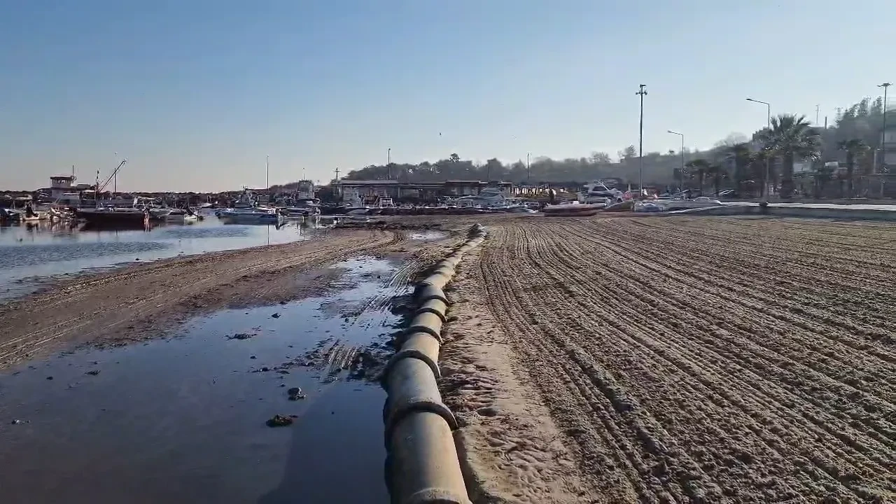 Tekirdağ'da ürküten görüntü! Deniz 20 metre çekildi