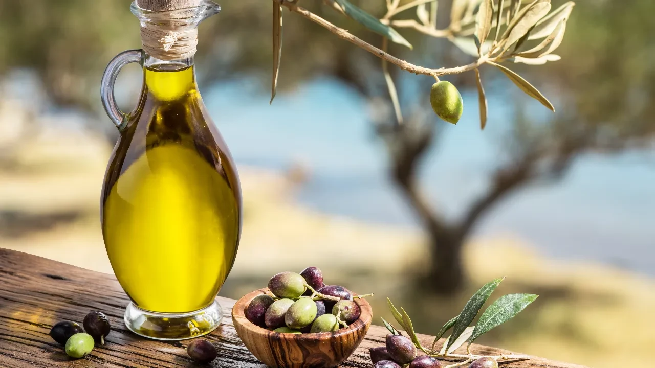 2026 zeytinyağı fiyatları ne kadar oldu? Tariş Zeytin ve Zeytinyağı Birliği kararı