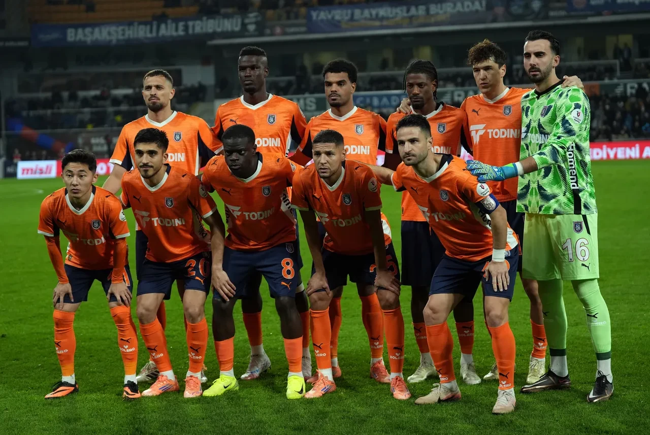 Galatasaray Başakşehir maç kadrosu, muhtemel 11! GS'de 8 futbolcu yok