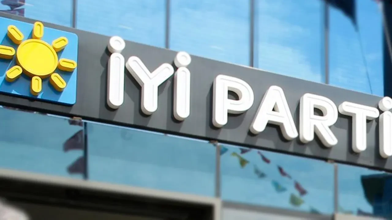İYİ Parti'de deprem! İstifalarını yönetime bildirdiler