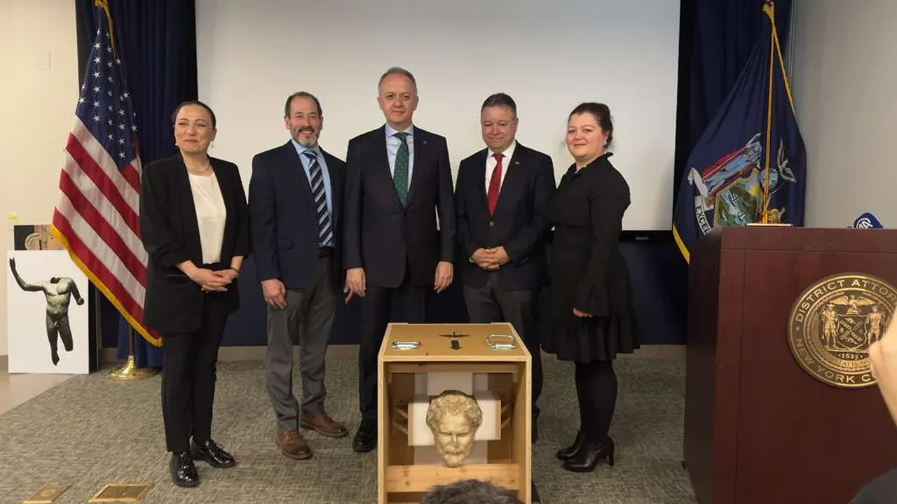 New York’tan Ankara’ya tarihi dönüş! Nadir eserler Türkiye'ye iade edildi