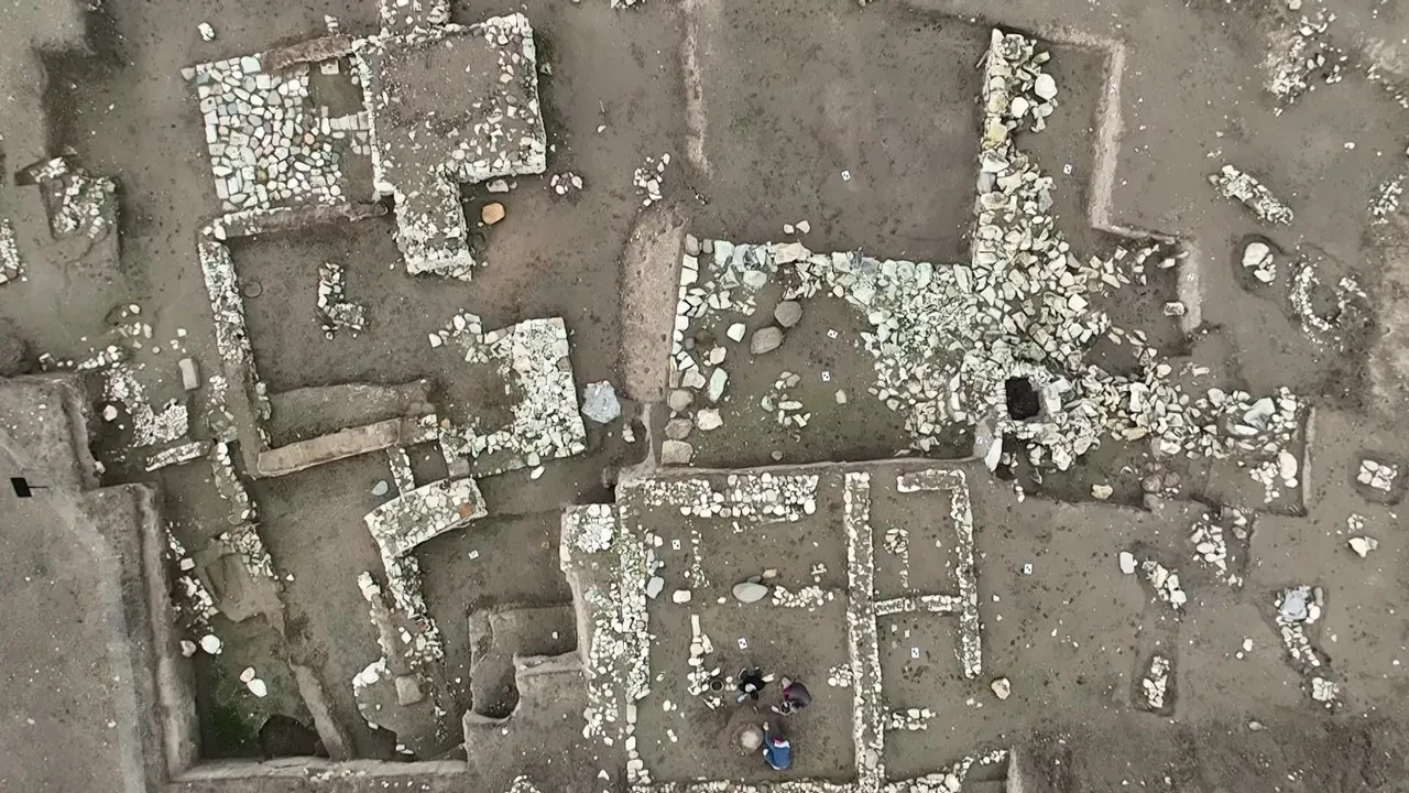 Amasya'da gün yüzüne çıkarıldı, tam 2600 yıllık! Tarihi keşiften görüntüler