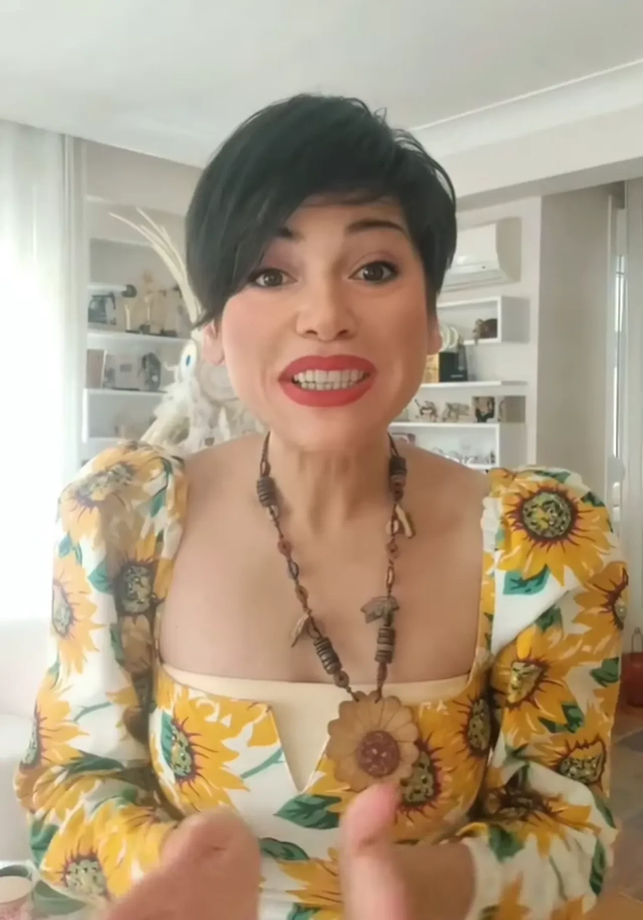 Aydilge gelen yorumlara sessiz kalamadı! Yapılan zorbalık sonrası hastalığını açıkladı