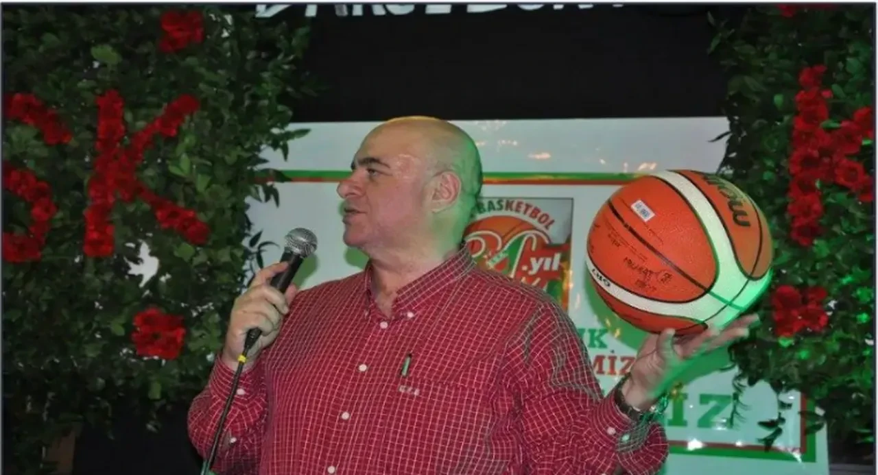 Eski milli basketbolcu Ediz Baksi evinin balkonundan düşerek hayatını kaybetti 