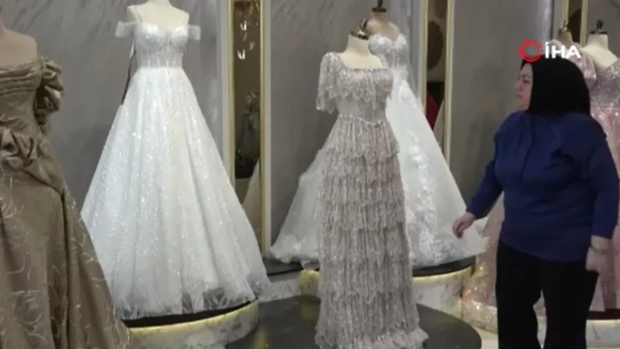 Kiraladığı gelinlik hayatını değiştirdi! Şimdi yanında 45 kişi çalışıyor     