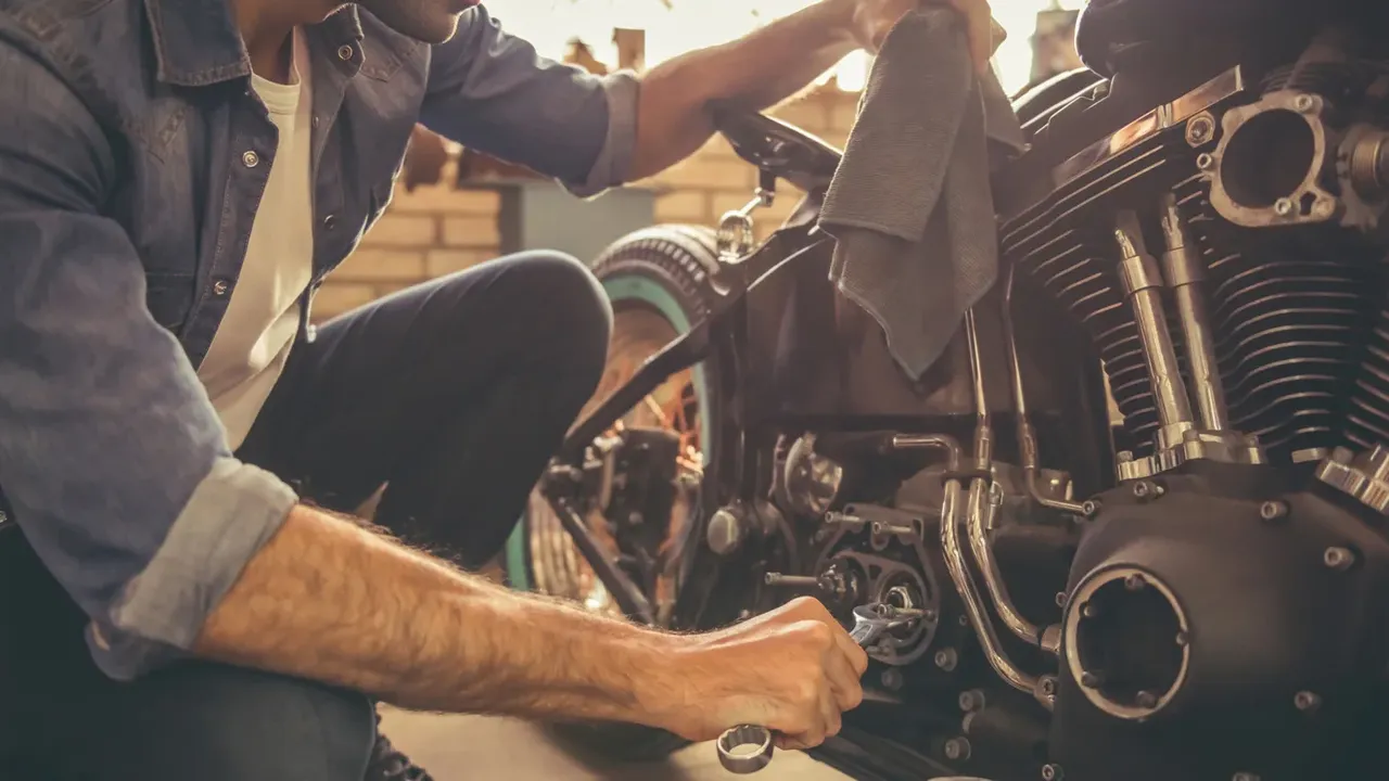 Motosiklet ustasından kış uyarısı! Ayda bir kere önerdi