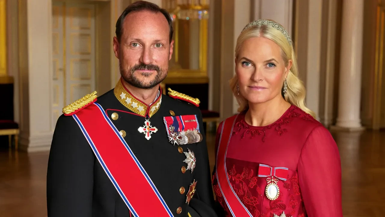 Norveç Kraliyet Sarayı'ndan kötü haber: 