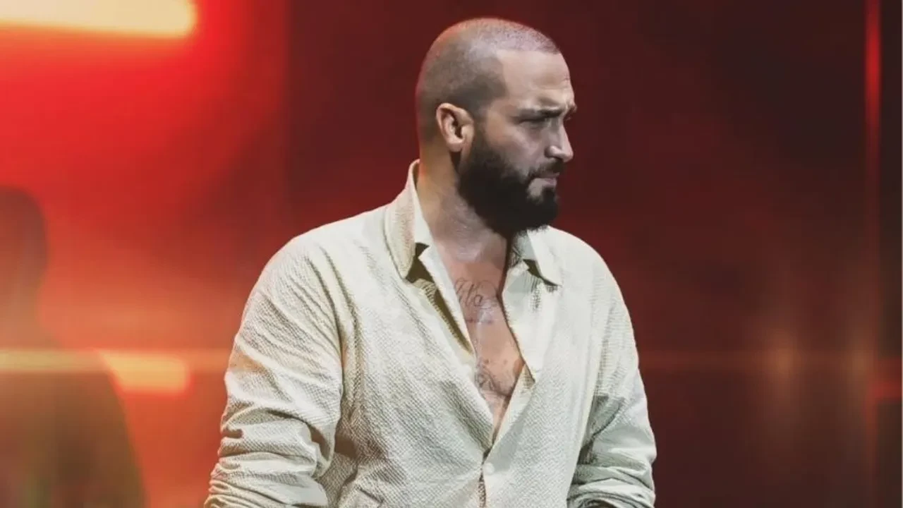 Şarkıcı Berkay ve ailesi 3 aydır lüks bir otelin kral dairesinde yaşıyor! Sebebi ortaya çıktı 