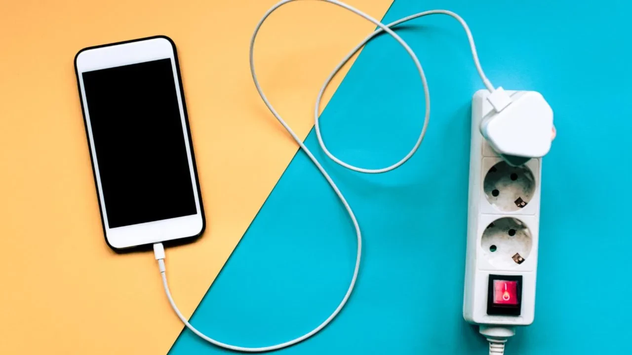 ARKA PLANDA UYGULAMA YENİLEME AYARI