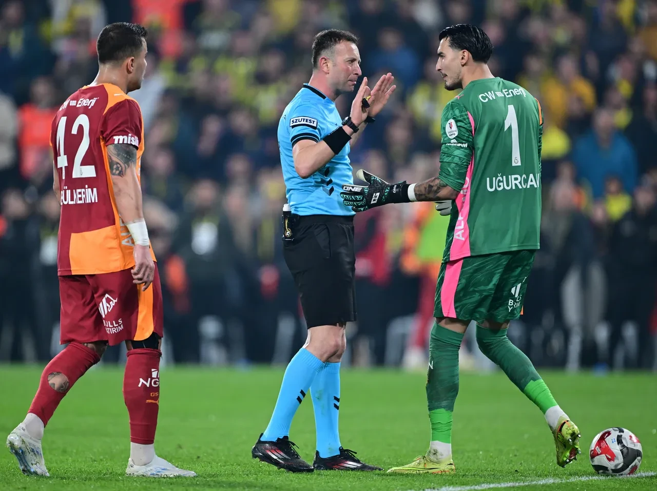 Ahmet Çakar'dan Fenerbahçe'nin golü için çarpıcı yorum: Ağır bir hakem hatası