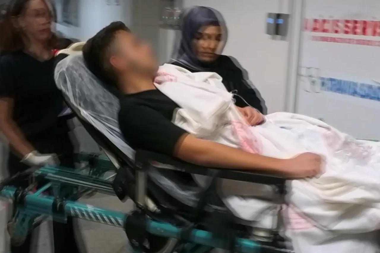 Aksaray'da sokak ortasında dehşet! Bıçaklı çocuk kayıplara karıştı!