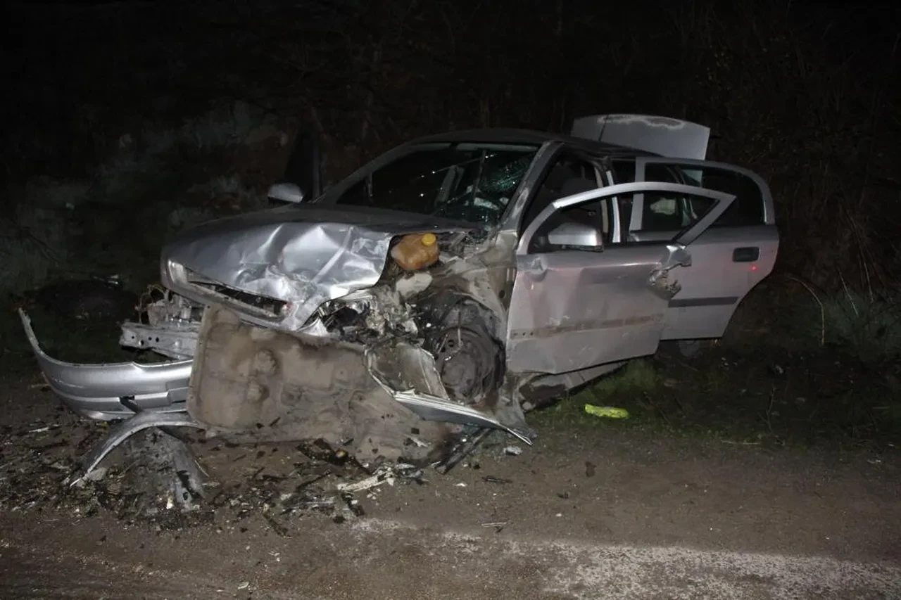 Amasya'da feci kaza! Otomobiller kafa kafaya çarpıştı: 8 yaralı