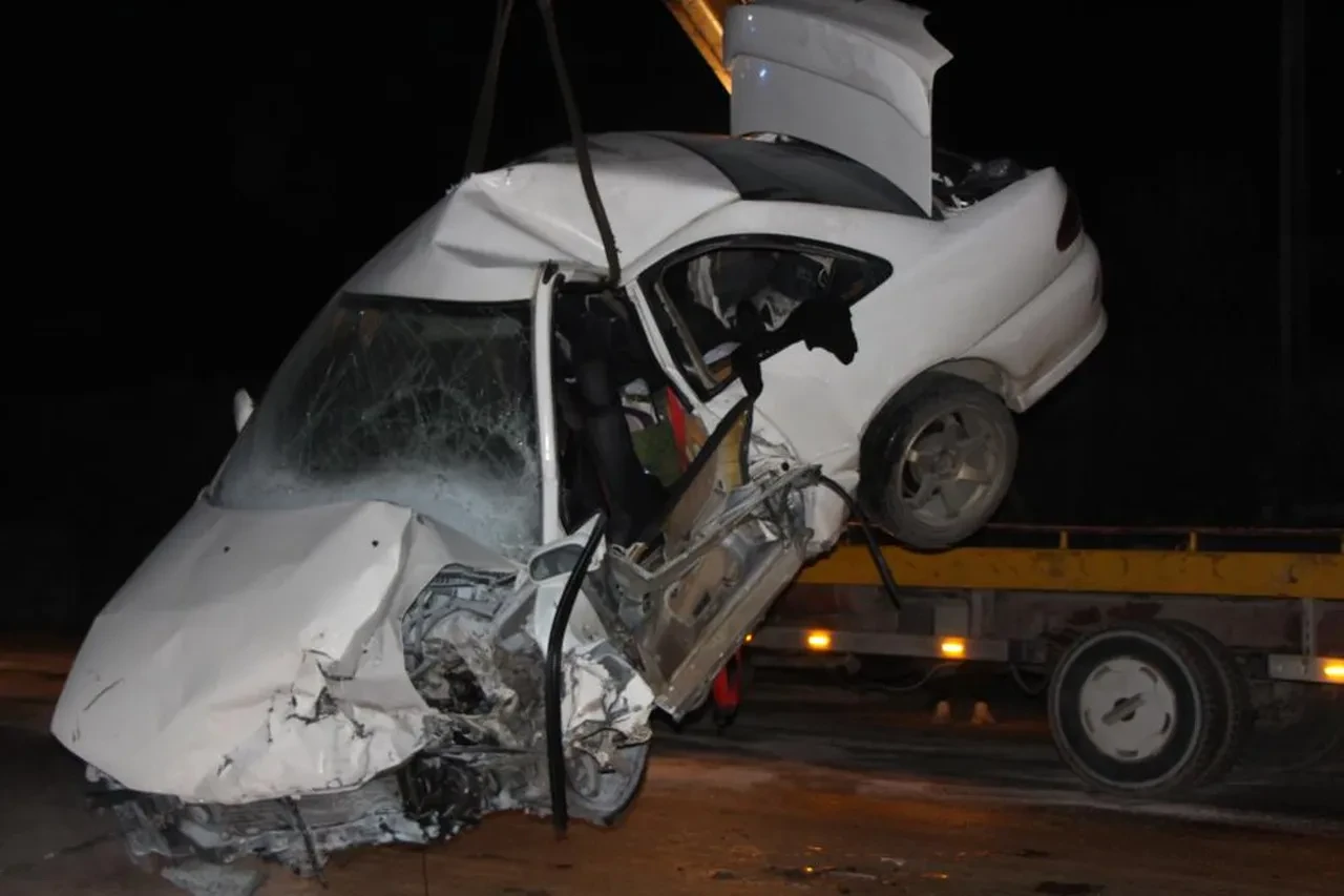 Amasya'da feci kaza! Otomobiller kafa kafaya çarpıştı: 8 yaralı