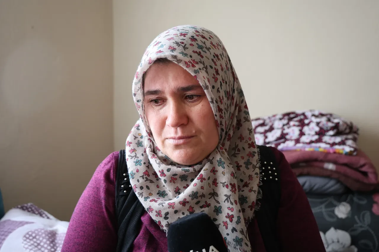 Boynuna batan tel engelli bıraktı! Yıllardır odasından çıkamıyor