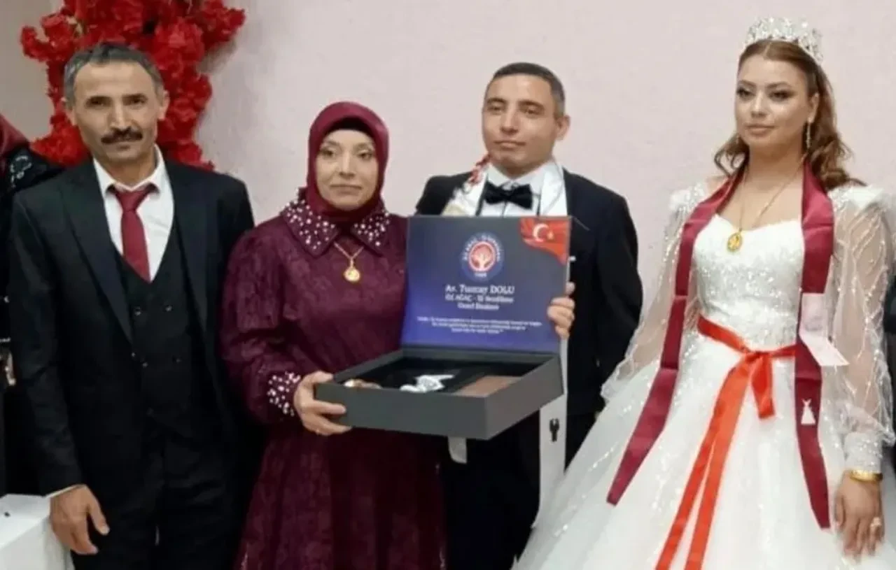 Düğün sevinci faciayla bitti! Yabancı gelin için para bile ödemiş... Altınları alıp kaçtı, damadın babası intihar etti