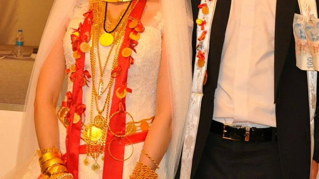 Düğün sevinci faciayla bitti! Yabancı gelin için para bile ödemiş... Altınları alıp kaçtı, damadın babası intihar etti