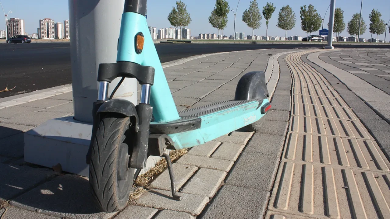 Elektrikli Skuter kuralları değişti! 2026'dan itibaren zorunlu olacak