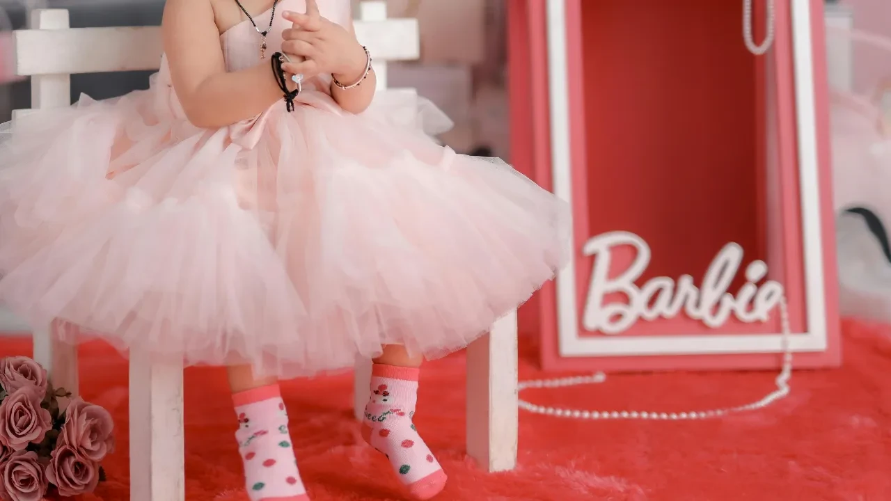 Evinizde varsa hemen imha edin! Bakanlık Barbie logolu bu ürünü yasakladı