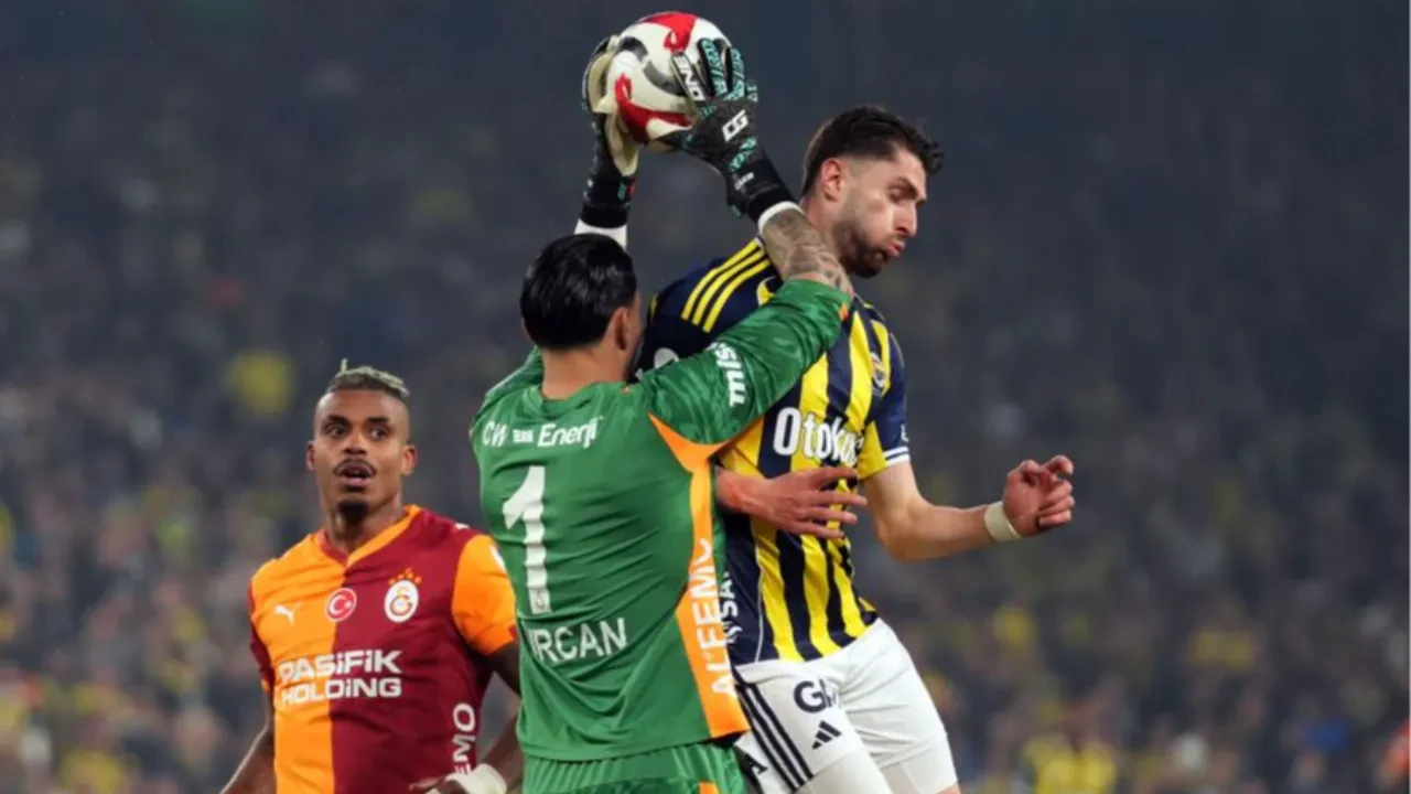 Galatasaray - Fenerbahçe derbisi sonrası yaşananlar! 