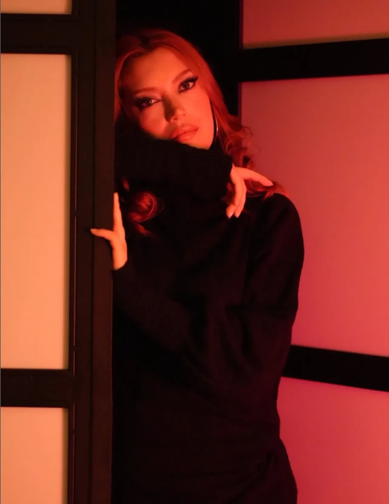 Oyuncu Cemre Cansaatçi hayatının en karanlık dönemini yaşıyor: "Seni öldürür, keserim" 