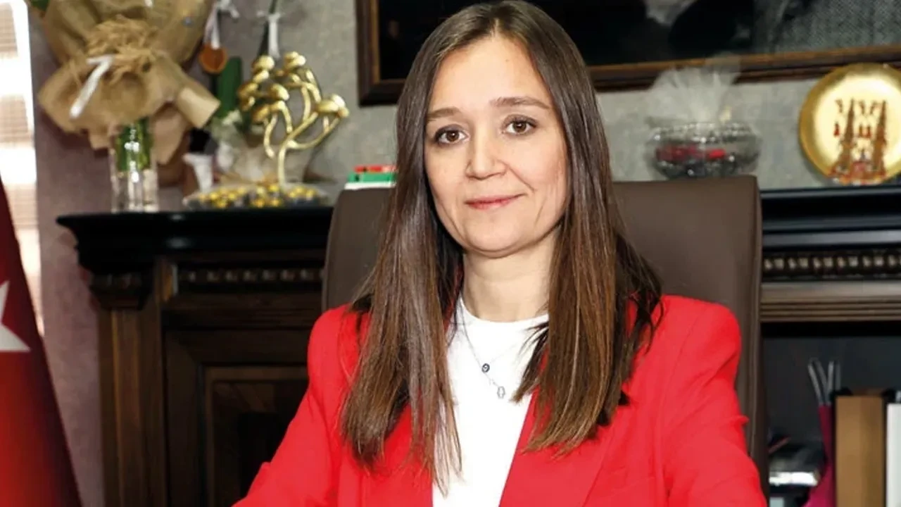 Şehzadeler Belediye Başkanı Gülşah Durbay hastaneye kaldırıldı